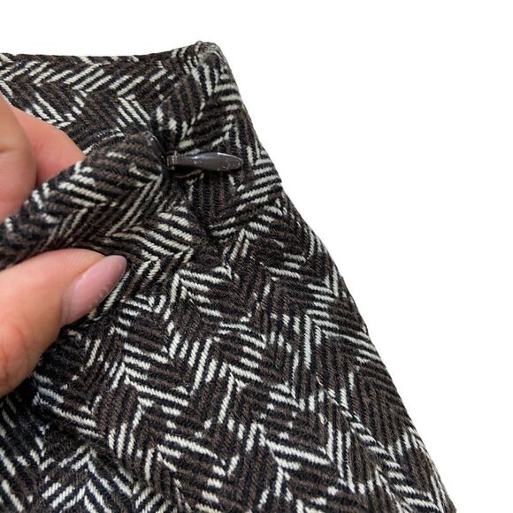 Ladies Chaiken Brand Animal Print Mini Skirt Black and White Size 10 - Picture 3 of 13